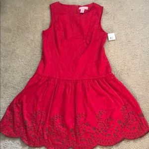 It’s a flawless red dress